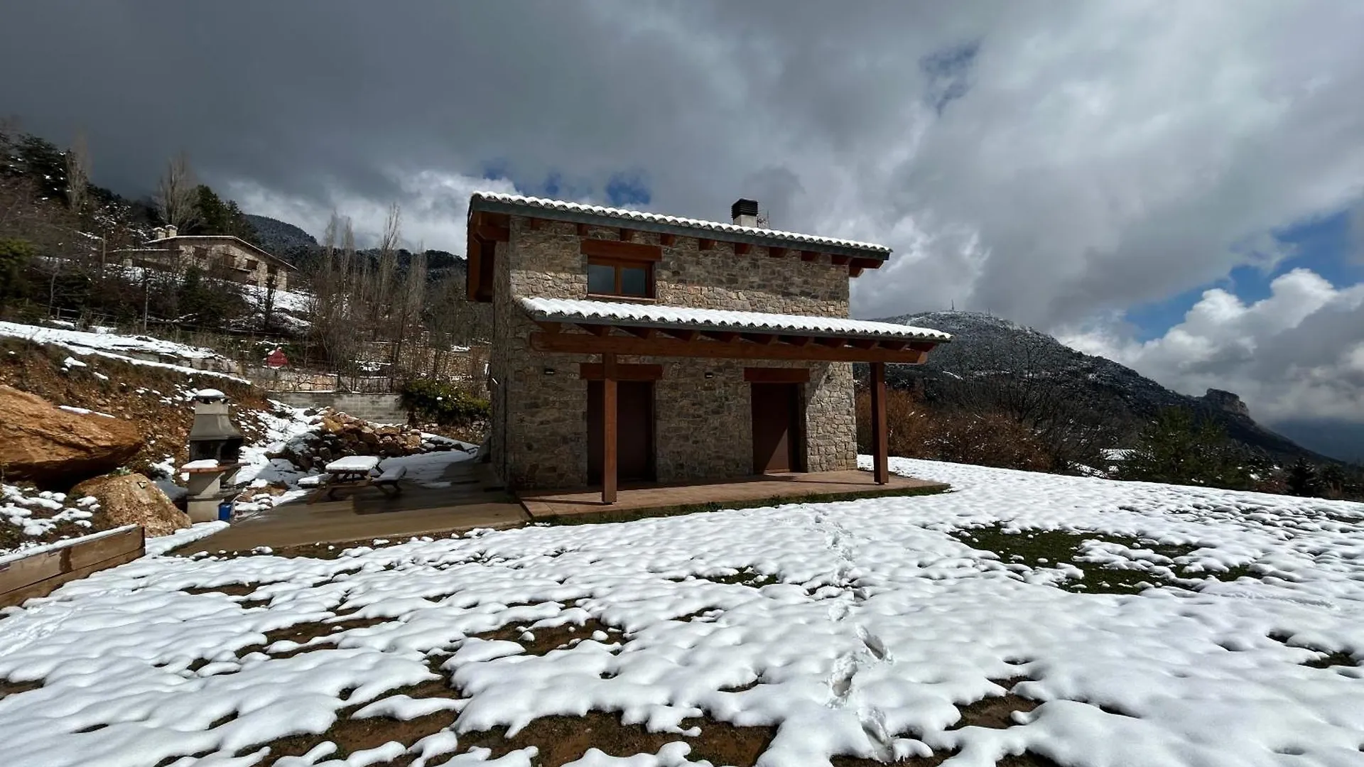 Casa De Les Escoles, Espinalbet - Alberga Castellar del Riu Horská chata