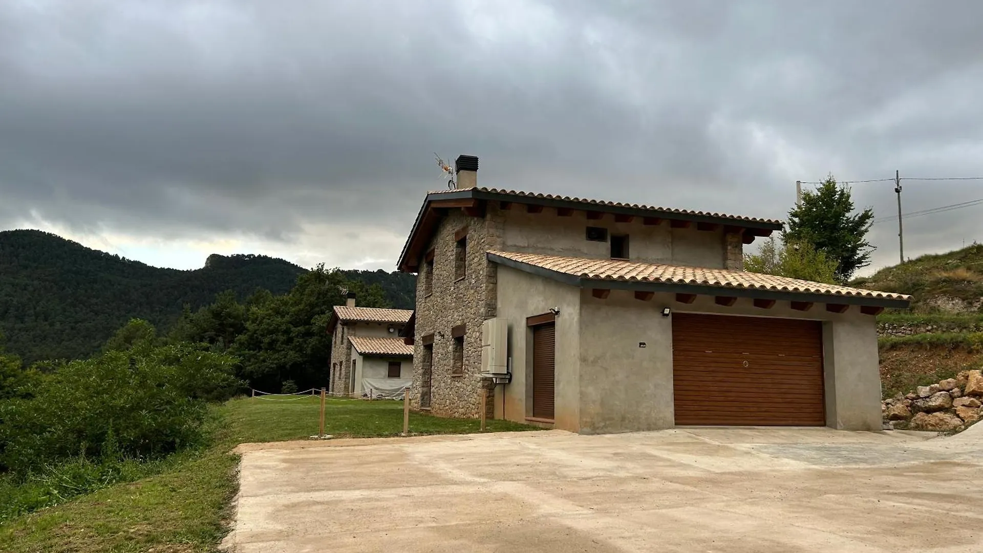 Casa De Les Escoles, Espinalbet - Alberga Castellar del Riu España