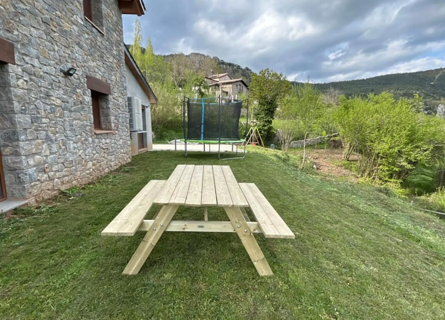 Casa De Les Escoles, Espinalbet - Alberga Castellar del Riu 0*,